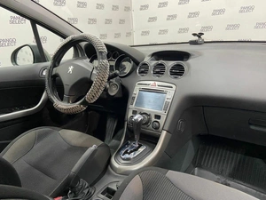 Хетчбэк Peugeot 308 2010 года, 715000 рублей, Красноярск