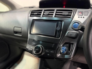 Лифтбек Toyota Prius 2014 года, 1199000 рублей, Красноярск