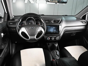 Седан Kia Rio 2015 года, 1250000 рублей, Аксай