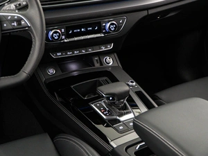 Внедорожник Audi Q5 2024 года, 5974404 рублей, Москва