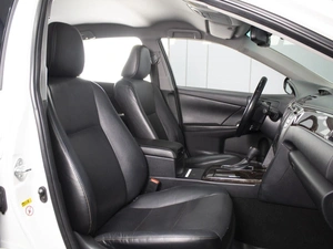 Седан Toyota Camry 2016 года, 2180000 рублей, Омск