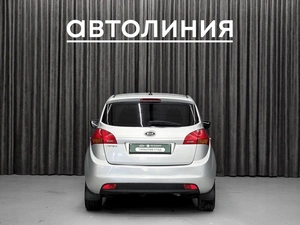 Минивэн Kia Venga 2011 года, 780000 рублей, Красноярск