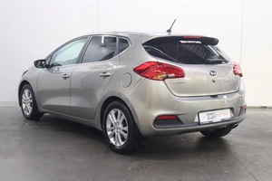 Хэтчбек Kia Ceed 2014 года, 1200000 рублей, Брянск