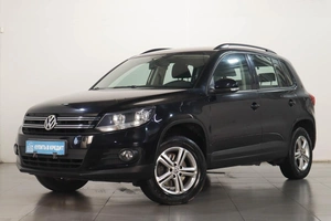 Внедорожник Volkswagen Tiguan 2012 года, 1249000 рублей, Челябинск