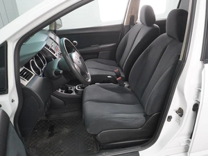 Хетчбэк Nissan Tiida 2011 года, 599000 рублей, Воронеж