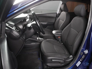 Хетчбэк Kia Rio 2016 года, 830000 рублей, Красный Пахарь