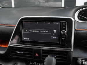 Минивэн Toyota Sienta 2017 года, 1805000 рублей, Краснодар