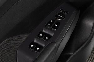 Седан Hyundai Solaris 2018 года, 1329000 рублей, Сургут