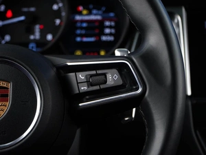 Внедорожник Porsche Macan 2022 года, 7099077 рублей, Москва