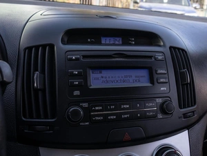 Седан Hyundai Elantra 2011 года, 950000 рублей, Большой Сочи