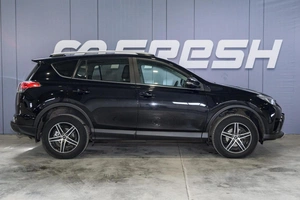 Внедорожник Toyota RAV4 2017 года, 2799000 рублей, Ульяновск