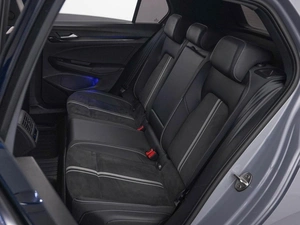Хетчбэк Volkswagen Golf 2022 года, 2888444 рублей, Москва