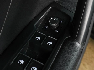 Внедорожник Volkswagen Tiguan 2021 года, 3299000 рублей, Воронеж