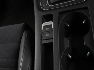 Универсал Volkswagen Passat 2016 года, 1570000 рублей, Омск