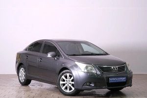 Седан Toyota Avensis 2009 года, 1179000 рублей, Омск