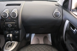 Внедорожник Nissan Qashqai 2007 года, 889000 рублей, Омск