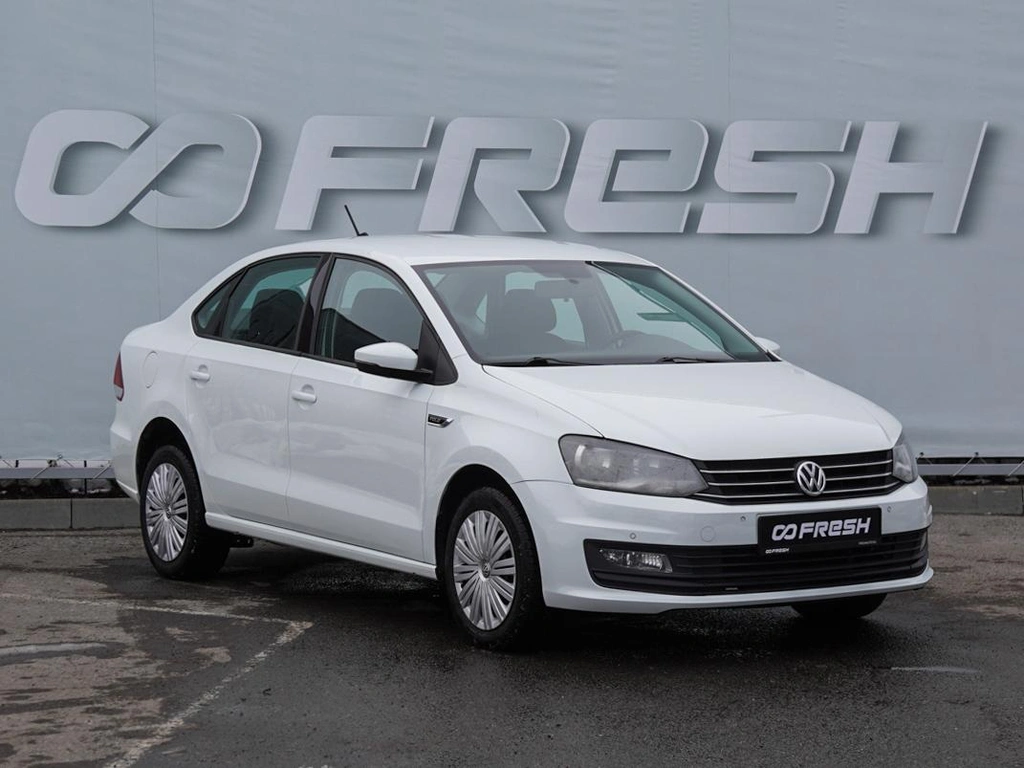 Седан Volkswagen Polo 2017 года, 1100000 рублей, Волгоград