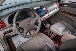 Седан Toyota Camry 2003 года, 729000 рублей, Томск