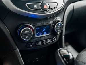 Седан Hyundai Solaris 2016 года, 1200000 рублей, Красноярск
