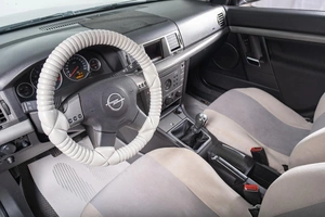 Седан Opel Vectra 2004 года, 479000 рублей, Томск