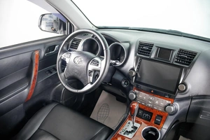 Внедорожник Toyota Highlander 2011 года, 1899000 рублей, Пермь