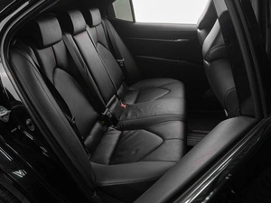 Седан Toyota Camry 2018 года, 2859000 рублей, Тюмень
