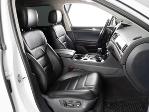 Внедорожник Volkswagen Touareg 2016 года, 2580000 рублей, Тюмень