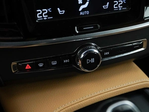 Универсал Volvo V90 Cross Country 2018 года, 2600999 рублей, Москва