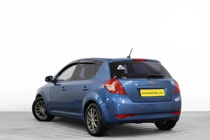 Хетчбэк Kia Ceed 2011 года, 839000 рублей, Барнаул