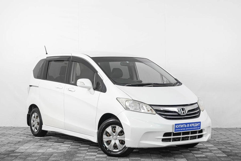 Минивэн Honda Freed 2014 года, 1199000 рублей, Кемерово