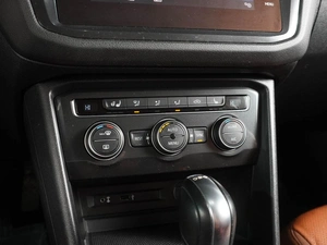 Внедорожник Volkswagen Tiguan 2017 года, 2349000 рублей, Воронеж