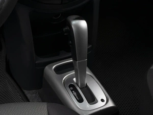 Хетчбэк Nissan Note 2013 года, 840000 рублей, Омск