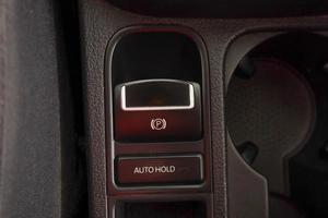 Внедорожник Volkswagen Tiguan 2012 года, 949000 рублей, Пермь