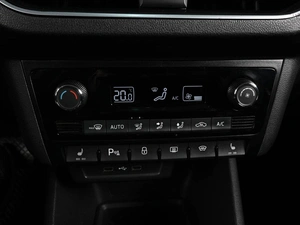 Лифтбек Volkswagen Polo 2021 года, 1789000 рублей, Аксай