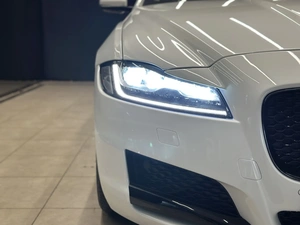 Седан Jaguar XF 2017 года, 2600000 рублей, Красноярск