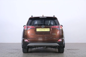 Внедорожник Toyota RAV4 2018 года, 2249000 рублей, Омск