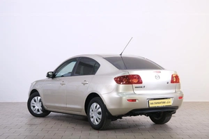 Седан Mazda 3 2004 года, 699000 рублей, Омск