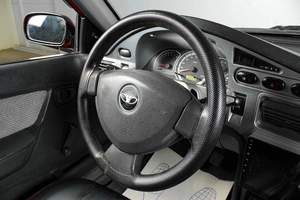Седан Daewoo Nexia 2011 года, 429000 рублей, Тюмень