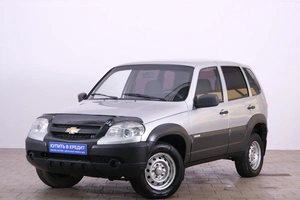 Внедорожник Chevrolet Niva 2013 года, 589000 рублей, Омск