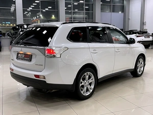 Внедорожник Mitsubishi Outlander 2012 года, 1417000 рублей, Солонцы
