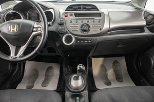 Хетчбэк Honda Jazz 2009 года, 769000 рублей, Барнаул