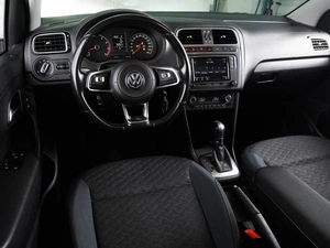 Седан Volkswagen Polo 2019 года, 1413000 рублей, Воронеж