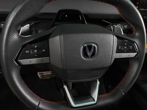 Лифтбек Changan UNI-V 2023 года, 2499000 рублей, Воронеж