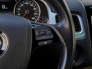 Внедорожник Volkswagen Touareg 2013 года, 2849000 рублей, Краснодар