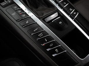 Внедорожник Porsche Macan S 2016 года, 4000000 рублей, Краснодар