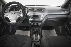 Седан Kia Rio 2016 года, 879000 рублей, Кемерово