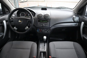Седан Chevrolet Aveo 2010 года, 660000 рублей, Мирное