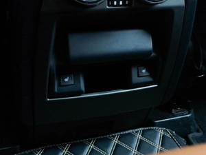 Внедорожник Land Rover Discovery 2015 года, 2490000 рублей, Тюмень