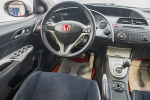 Хетчбэк Honda Civic 2007 года, 799000 рублей, Барнаул