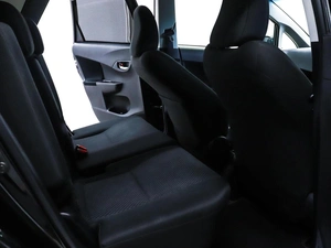 Хетчбэк Toyota Ractis 2016 года, 1029000 рублей, Красноярск